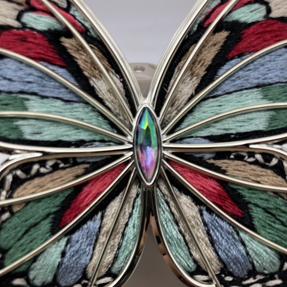 BATH & BODY WORKS Embroidered Butterfly Wallflowers Fragrance Plug In New - Picture 4 of 7